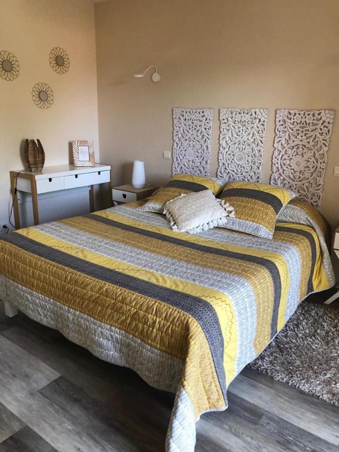 Hotel Lagalerne Neuville-du-Poitou Esterno foto